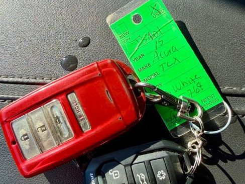 Used 2015 Acura TLX Base image 40