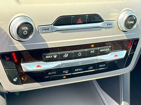 Certified 2022 Ford Explorer XLT w/ Equipment Group 202A image 22