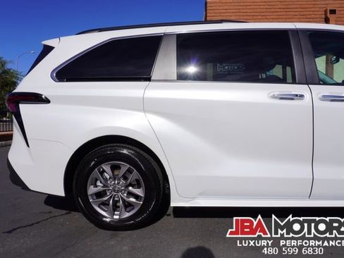 Used 2023 Toyota Sienna XLE image 45
