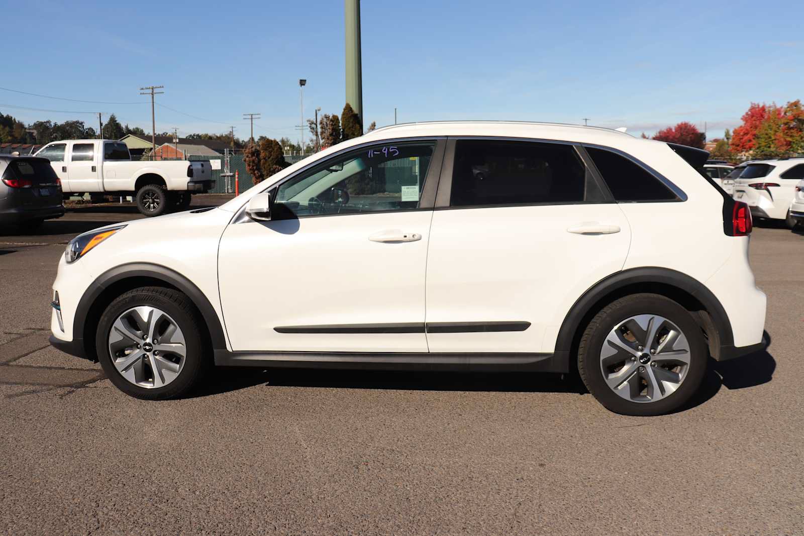 Used 2022 Kia Niro EX Premium FWD image 8
