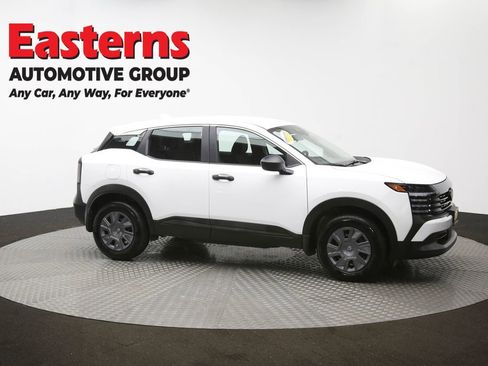 Used 2025 Nissan Kicks S image 46