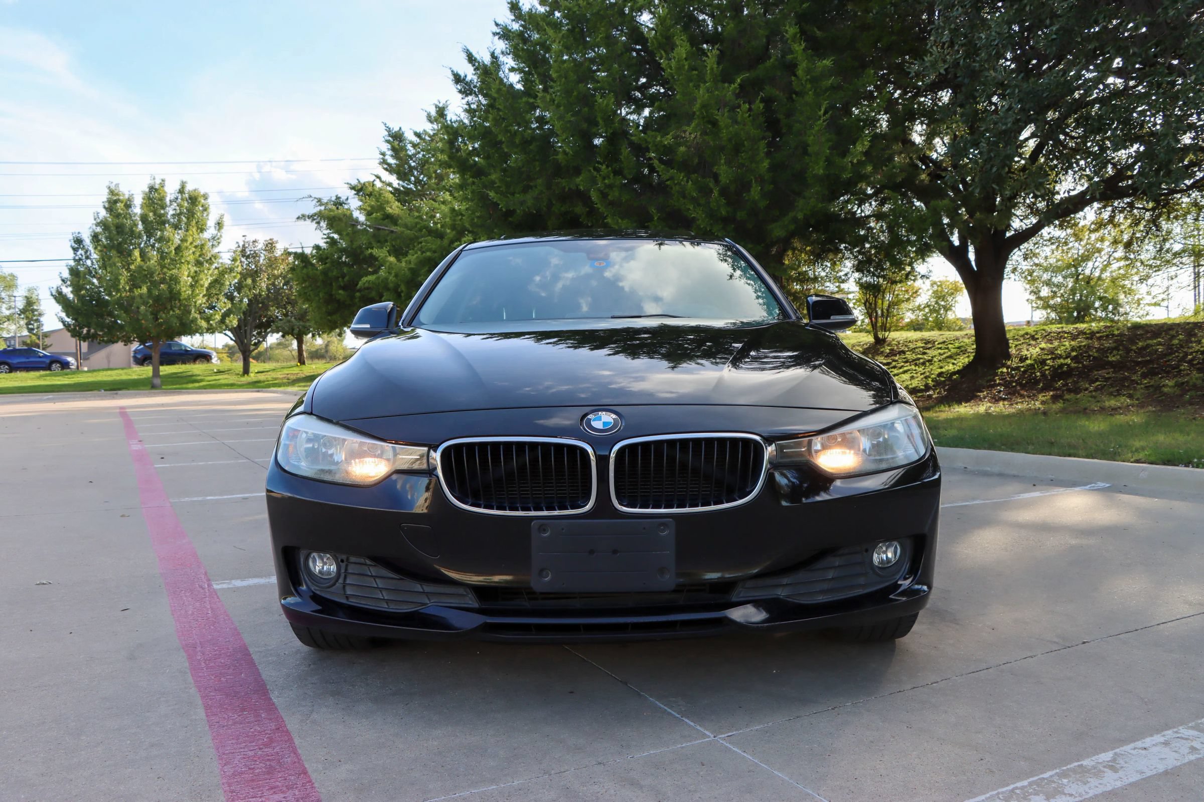 Used 2014 BMW 320i Sedan RWD image 2