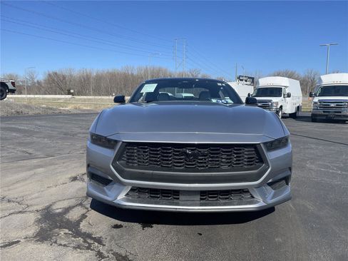 Used 2025 Ford Mustang Premium RWD image 8