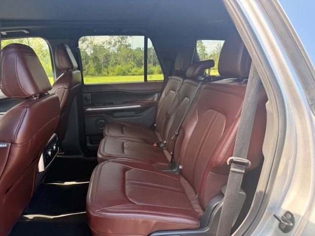 Used 2024 Ford Expedition Limited AWD/4WD image 10