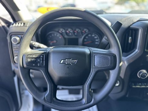 Used 2022 Chevrolet Silverado 1500 Custom Trail Boss AWD/4WD image 13