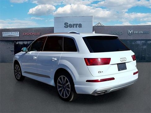 Used 2018 Audi Q7 3.0T Prestige image 4