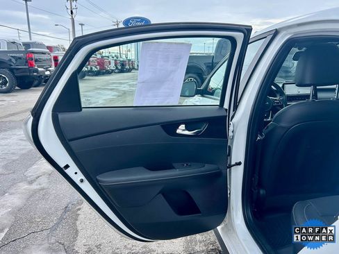 Used 2024 Kia Forte GT-Line w/ GT-Line Premium Package image 14