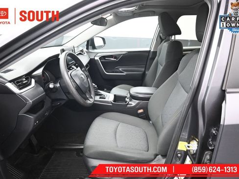 Used 2022 Toyota RAV4 XLE w/ Convenience Package AWD/4WD image 9