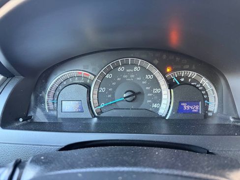 Used 2013 Toyota Camry SE FWD image 25
