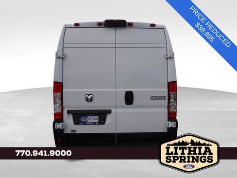 Used 2026 RAM ProMaster 2500 w/ Convenience Group FWD image 9