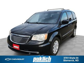 Used 2014 Chrysler Town & Country Touring image 1
