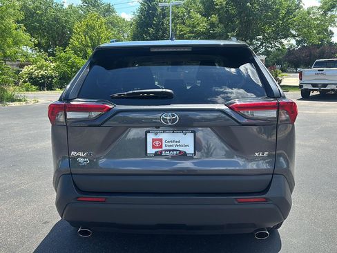 Used 2024 Toyota RAV4 XLE FWD image 11