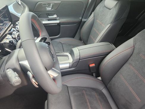 New 2025 Mercedes-Benz GLA 250 4MATIC image 10