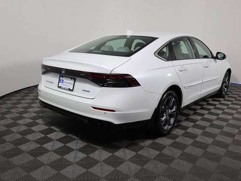 Used 2024 Honda Accord EX-L image 5