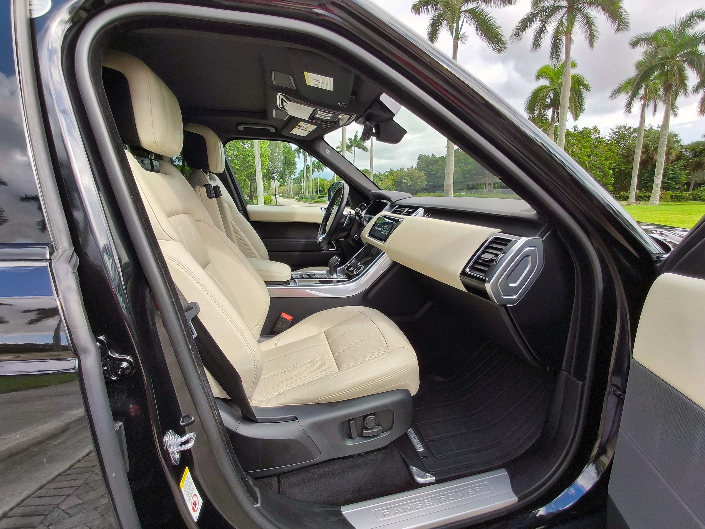 Used 2021 Land Rover Range Rover Sport HSE Silver Edition AWD/4WD image 43