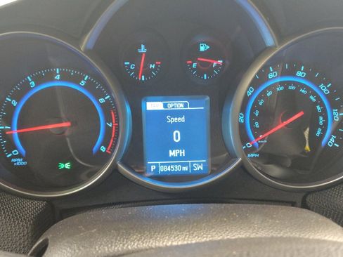 Used 2016 Chevrolet Cruze LT image 23