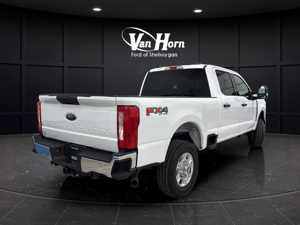 Used 2026 Ford F350 XLT w/ FX4 Off-Road Package AWD/4WD image 7