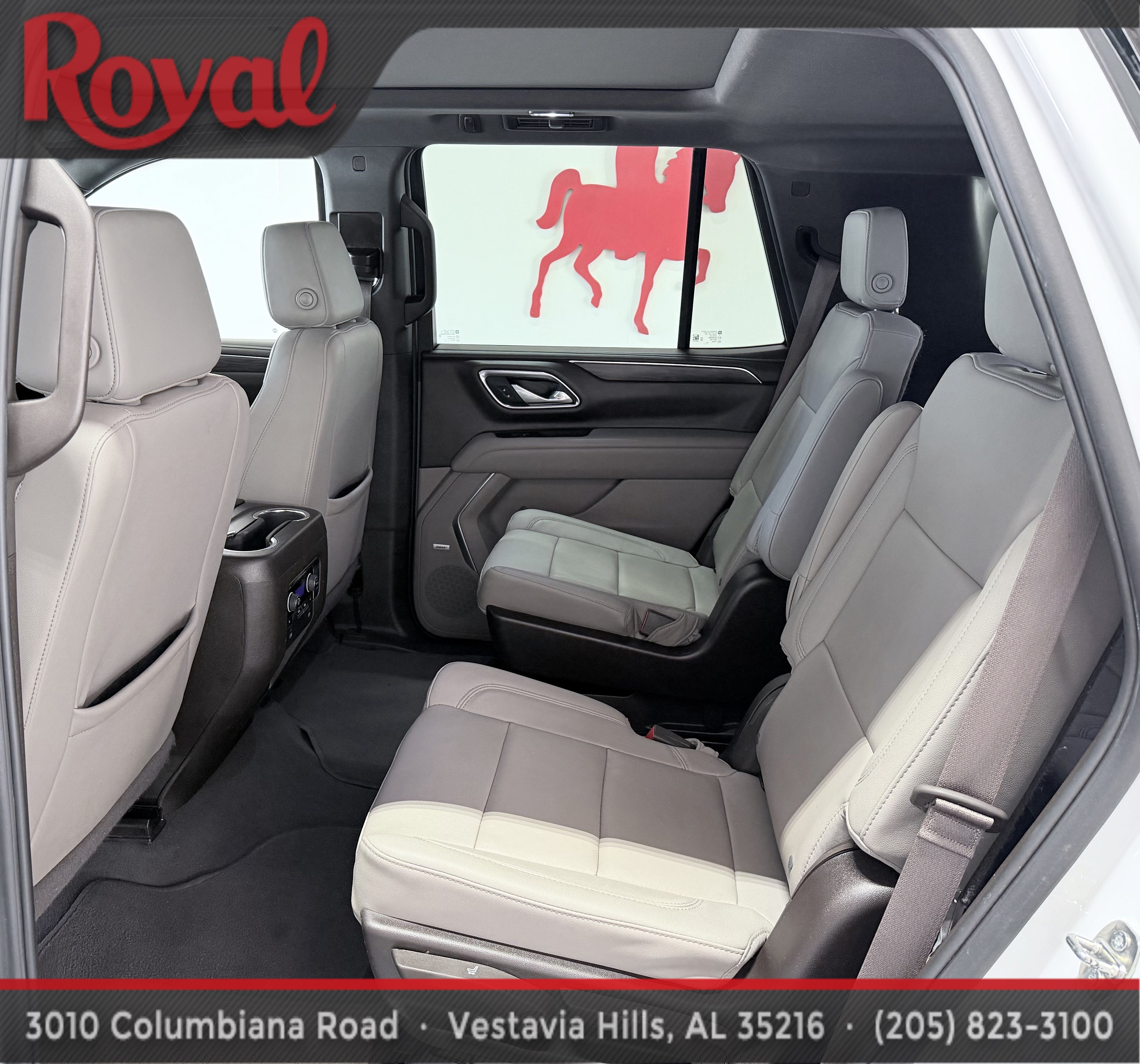 Used 2023 Chevrolet Tahoe Z71 w/ Luxury Package AWD/4WD image 15