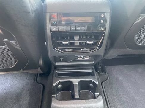 Used 2023 Jeep Grand Cherokee L Limited AWD/4WD image 22