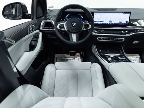 Used 2026 BMW X5 xDrive40i image 3