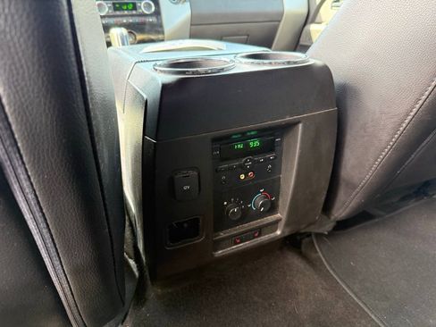 Used 2014 Ford Expedition Limited w/ Equipment Group 301A AWD/4WD image 8