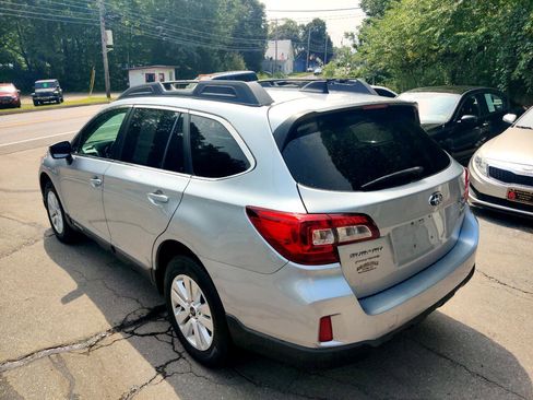 Used 2016 Subaru Outback 2.5i Premium image 4