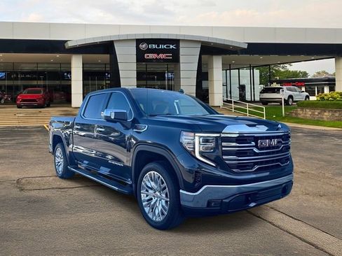 Certified 2022 GMC Sierra 1500 SLT w/ SLT Convenience Package image 1