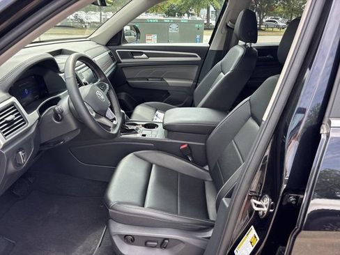 Used 2023 Volkswagen Atlas SE FWD image 13