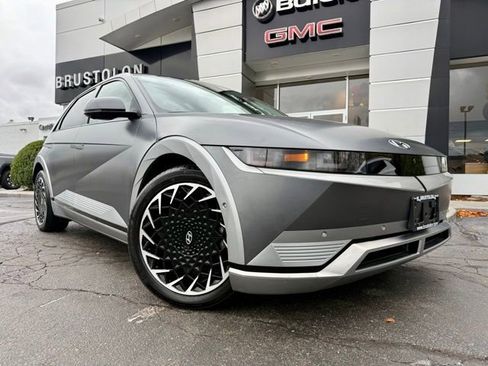 Used 2023 Hyundai Ioniq 5 Limited image 2