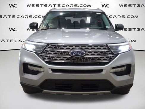Used 2023 Ford Explorer Limited AWD/4WD image 4