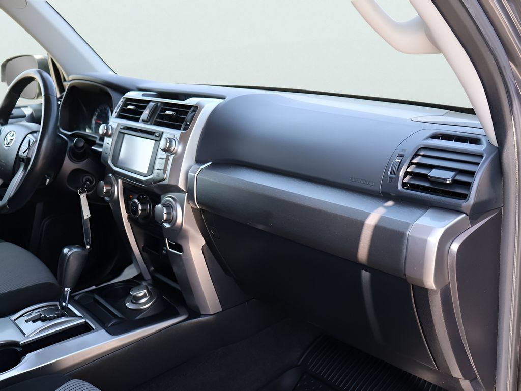Used 2019 Toyota 4Runner SR5 AWD/4WD image 14