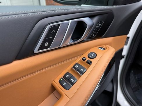 Certified 2025 BMW X5 xDrive40i image 12