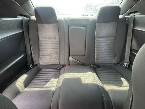 Used 2014 Dodge Challenger SXT RWD image 13