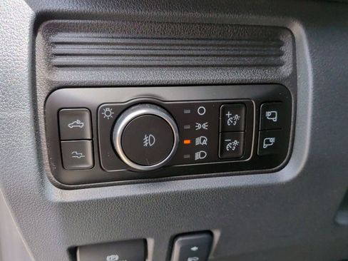 New 2026 Ford F250 Platinum w/ FX4 Off-Road Package image 16