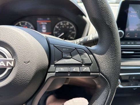 Used 2025 Nissan Altima 2.5 S FWD image 20