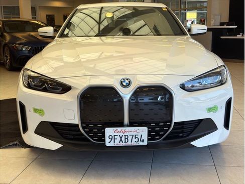 Used 2023 BMW i4 eDrive35 w/ Premium Package RWD image 2