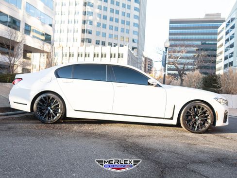 Used 2020 BMW 750i xDrive w/ Executive Package image 8