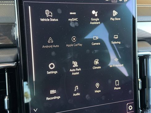 New 2026 GMC Yukon Elevation AWD/4WD image 19