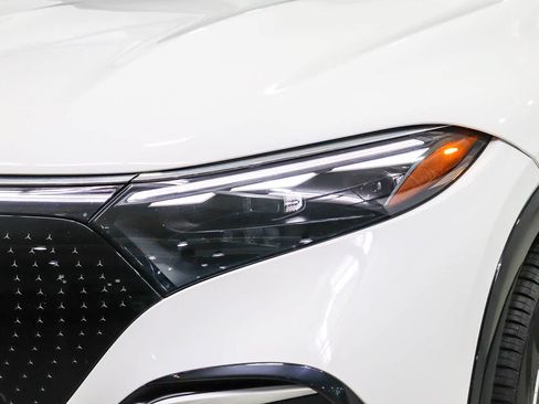 Certified 2024 Mercedes-Benz EQS 450+ SUV image 7