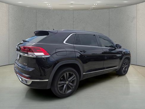 Used 2022 Volkswagen Atlas Cross Sport SEL R-Line AWD/4WD image 5