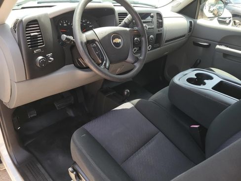 Used 2010 Chevrolet Silverado 1500 W/T AWD/4WD image 15