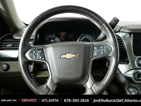 Used 2017 Chevrolet Suburban Premier image 10