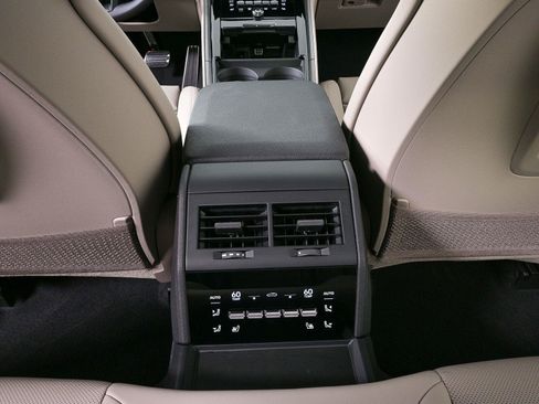 New 2026 Porsche Panamera image 18
