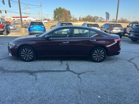 Used 2023 Nissan Altima 2.5 SV image 7
