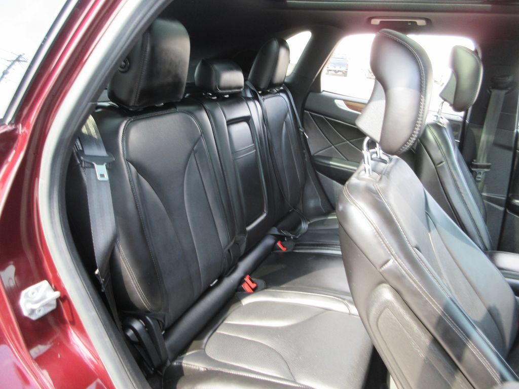 Used 2019 Lincoln MKC Reserve w/ MKC Climate Package AWD/4WD image 25