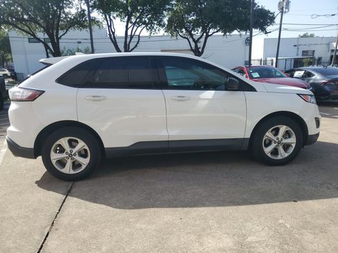 Used 2017 Ford Edge SE FWD image 7