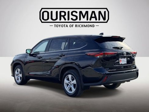 Certified 2024 Toyota Highlander LE image 22