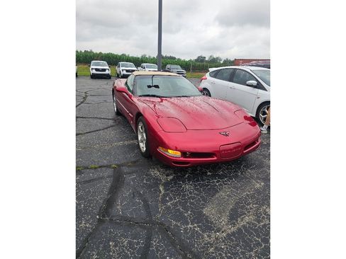 Used 2002 Chevrolet Corvette Convertible w/ Preferred Equipment Group2 RWD image 2