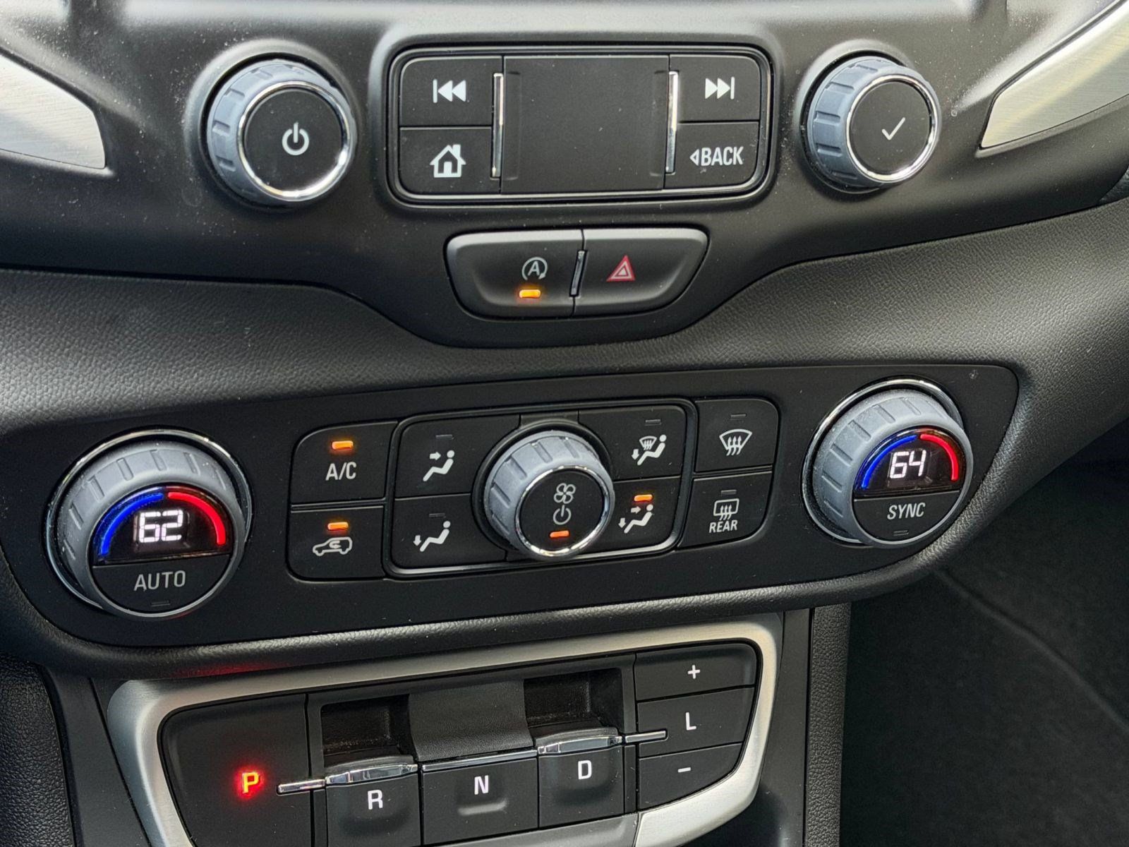 Used 2024 GMC Terrain SLT w/ Infotainment Package II AWD/4WD image 20