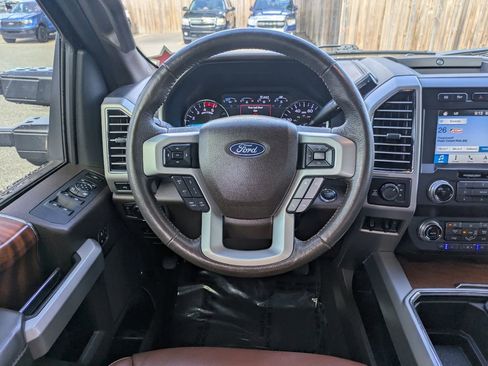 Used 2019 Ford F350 King Ranch w/ King Ranch Ultimate Package AWD/4WD image 16